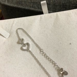 925 stamped silver heart shaped bracelet